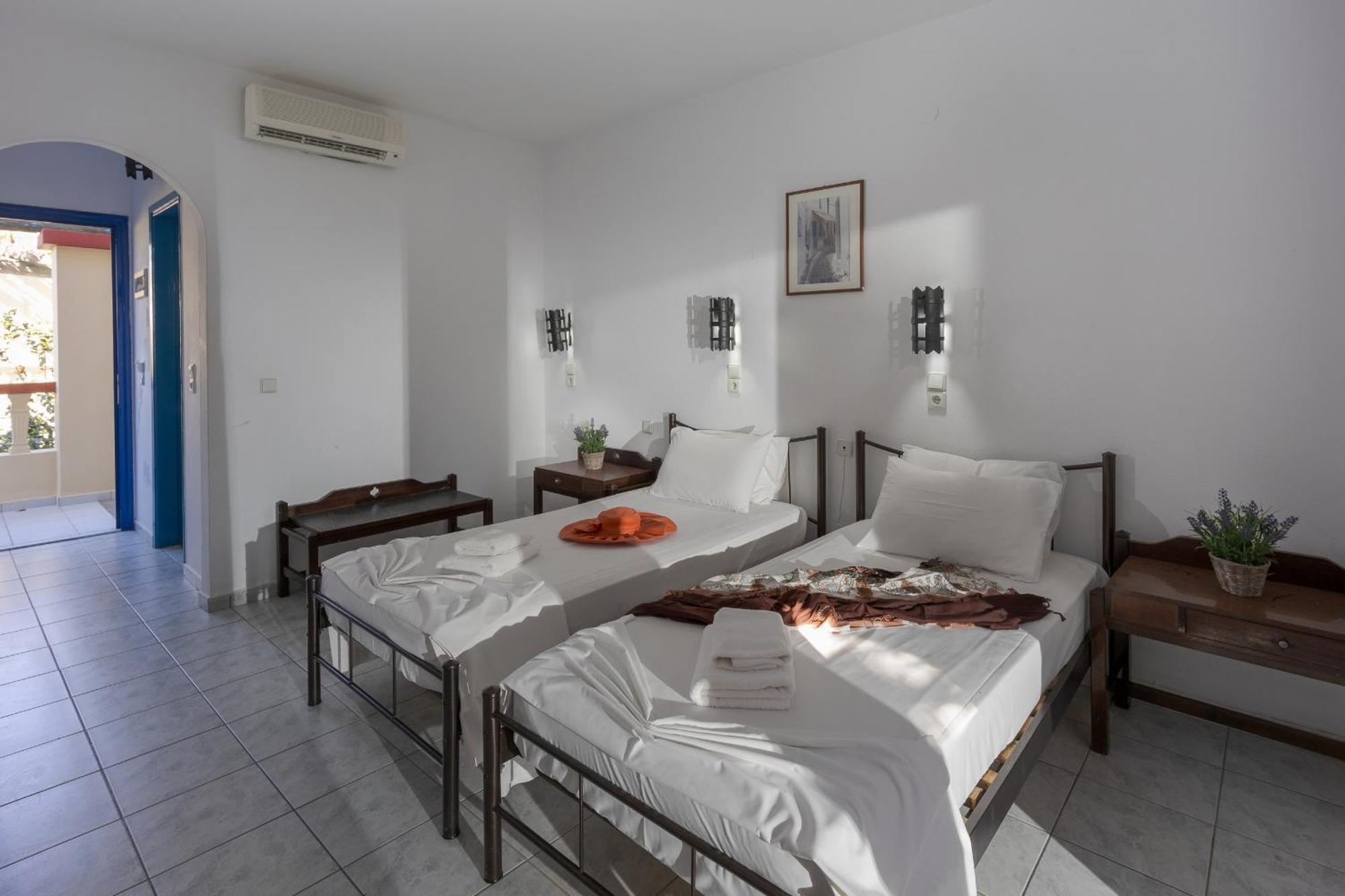 Palm Bay By Estia Hotel Sissi  Bagian luar foto