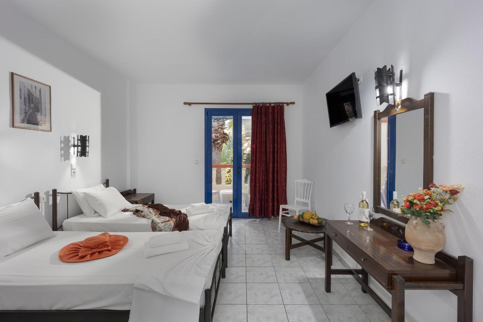 Palm Bay By Estia Hotel Sissi  Bagian luar foto
