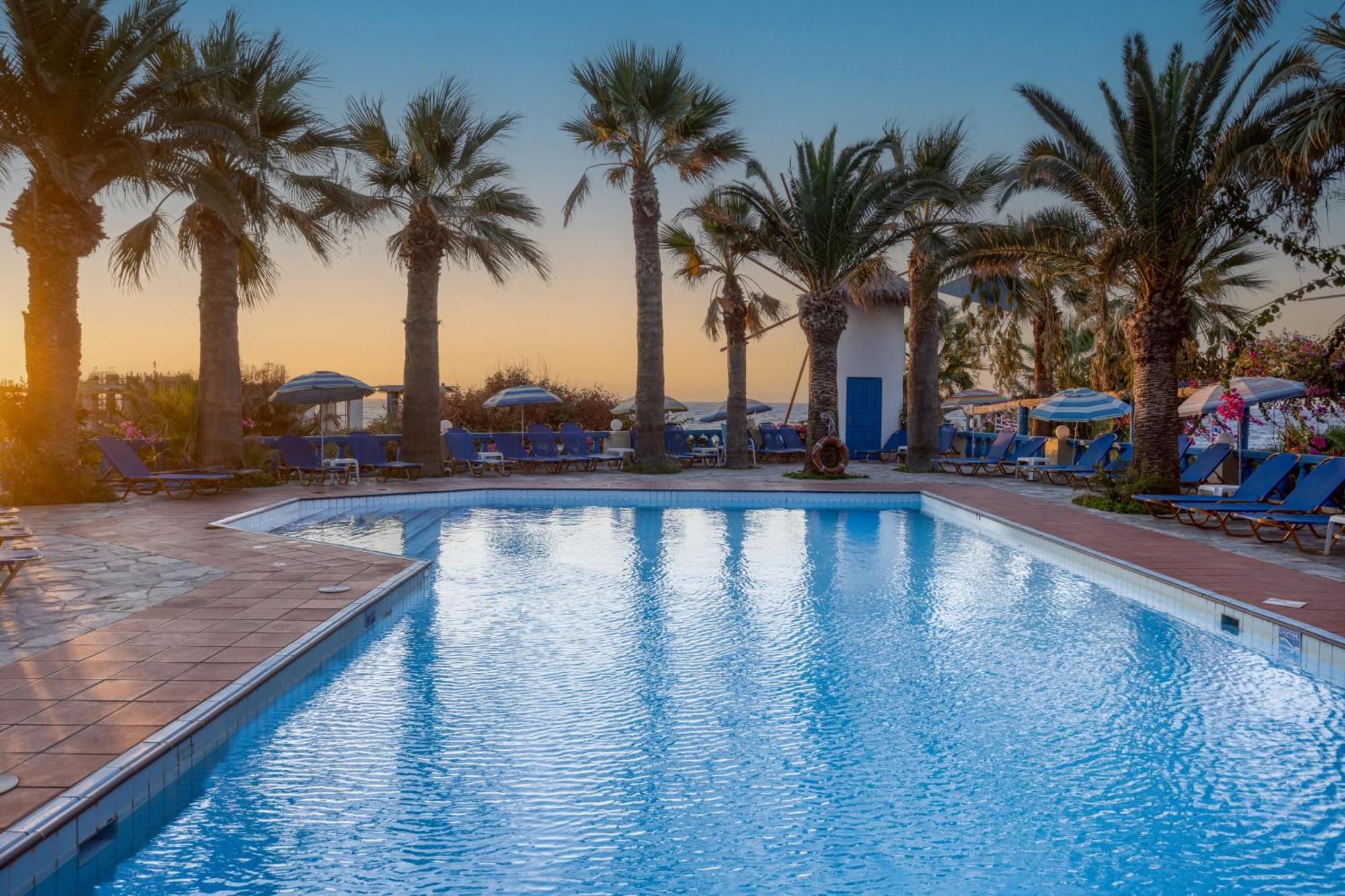 Palm Bay By Estia Hotel Sissi  Bagian luar foto