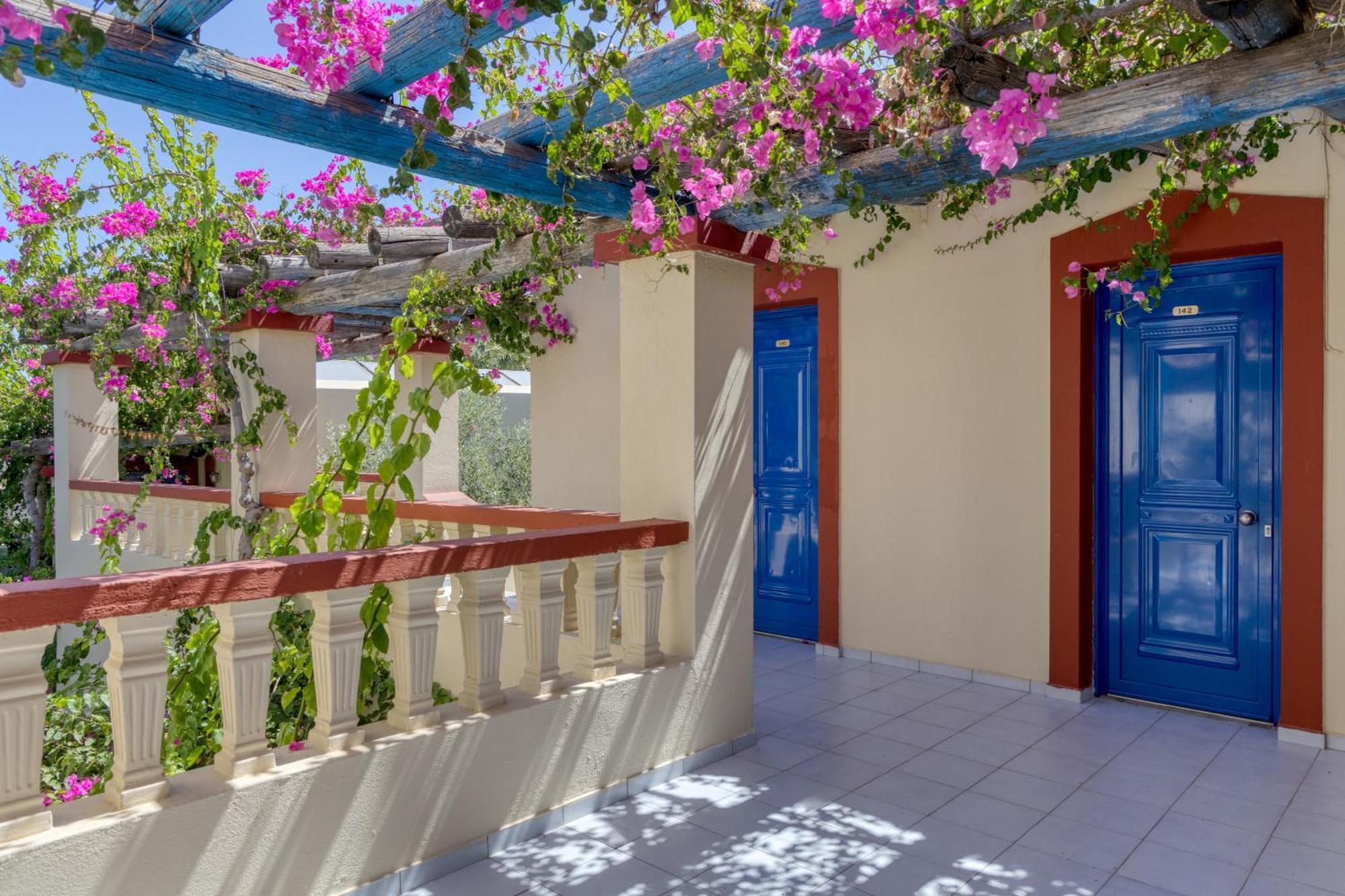 Palm Bay By Estia Hotel Sissi  Bagian luar foto